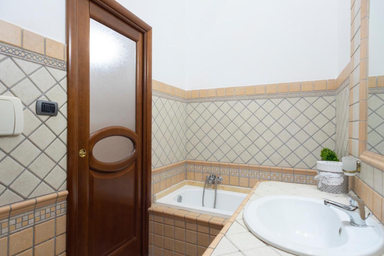 Spaccanapoli Home ภายนอก รูปภาพ